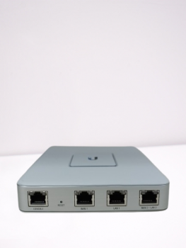 UbiQuiti Unifi Security Gateway Router, inkl. Garantie Rechnung