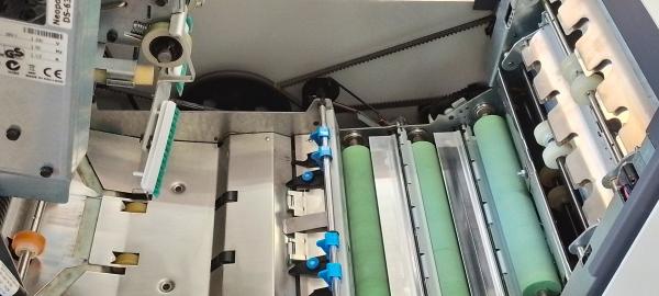 Neopost Kuvertiermaschine DS-63, 2 Zuführungen